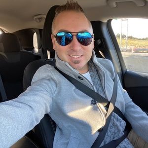 Meet your Posher, Angelo